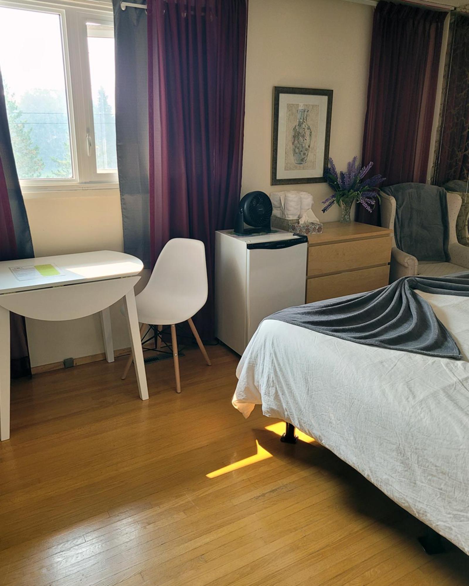 אדמונטון The Dewberry Homestay B&B מראה חיצוני תמונה